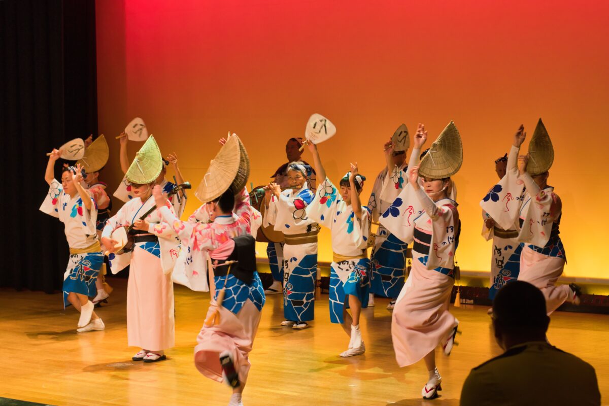 2024年、徳島観光、阿波踊り会館で生の阿波踊りを観る